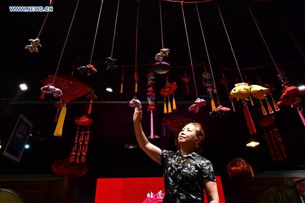 Pic Story of Sachet Maker in China's Henan