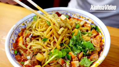 Crafting the perfect noodles: A culinary journey from the Yellow River to the desert