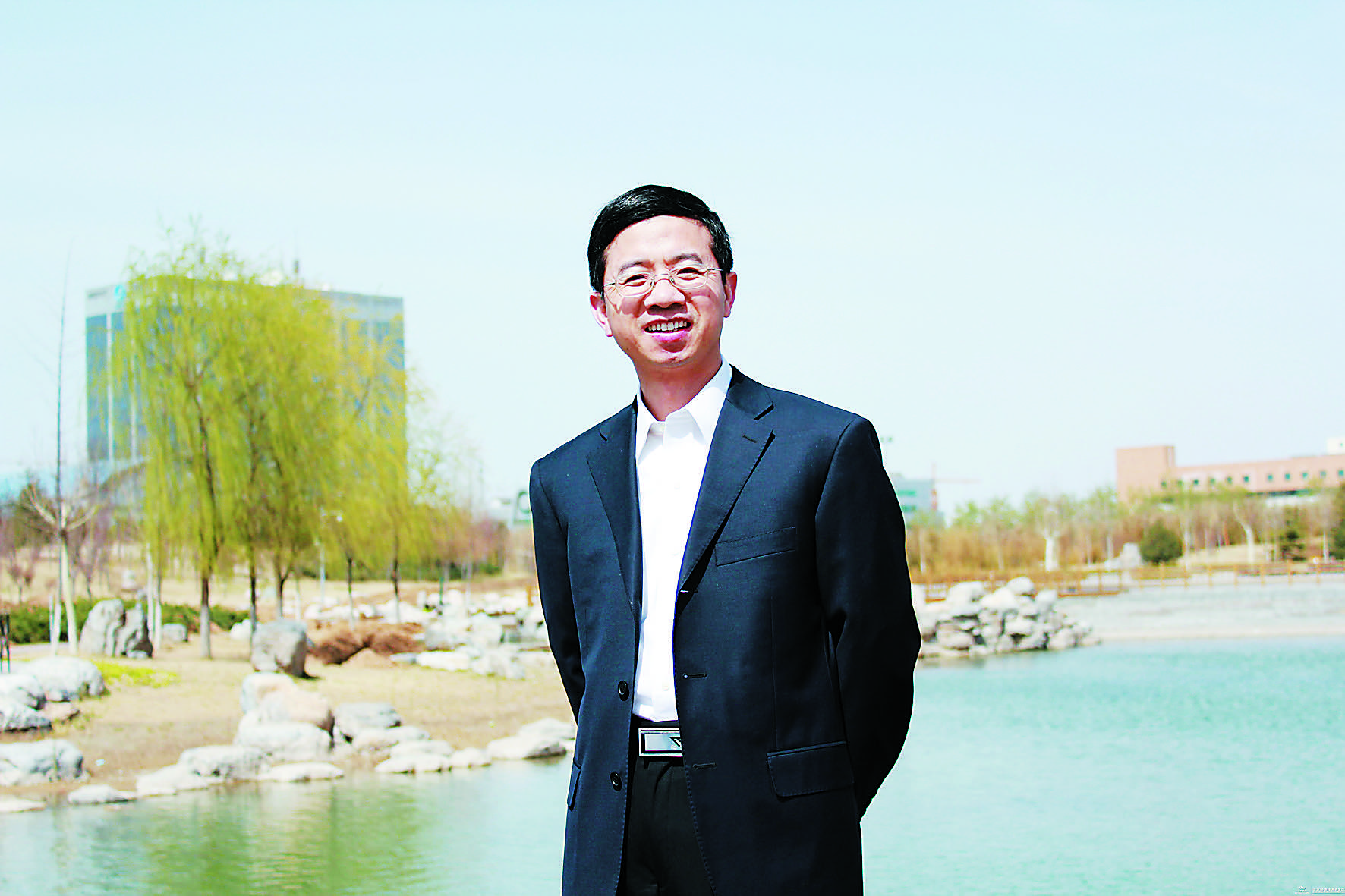 谢良志:让老百姓用上高端药